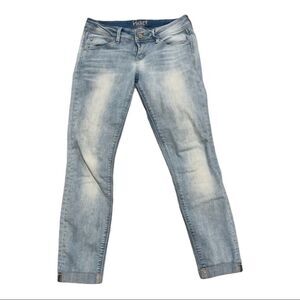 Hart Denim Distressed Cropped Jean Size 26